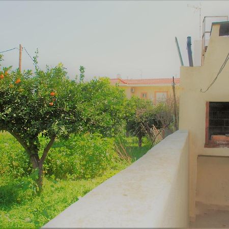 Kovi Lardos Village House Exterior photo
